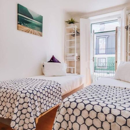 3 Bedroom Apartment In Baixa With River View Lisboa Extérieur photo