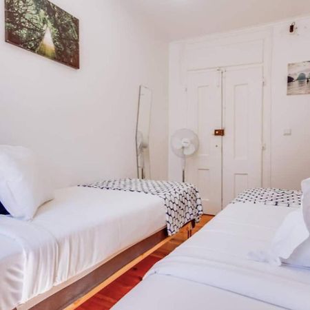 3 Bedroom Apartment In Baixa With River View Lisboa Extérieur photo