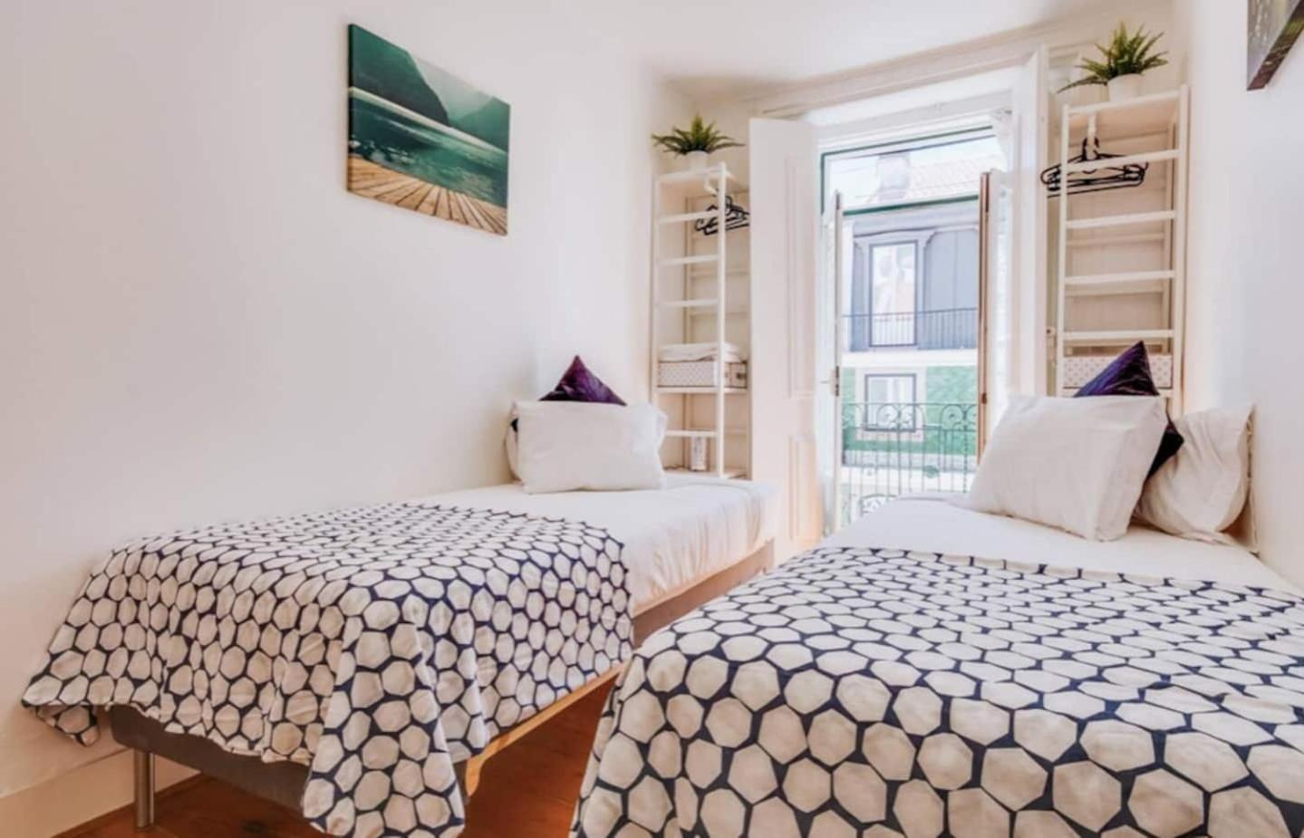 3 Bedroom Apartment In Baixa With River View Lisboa Extérieur photo