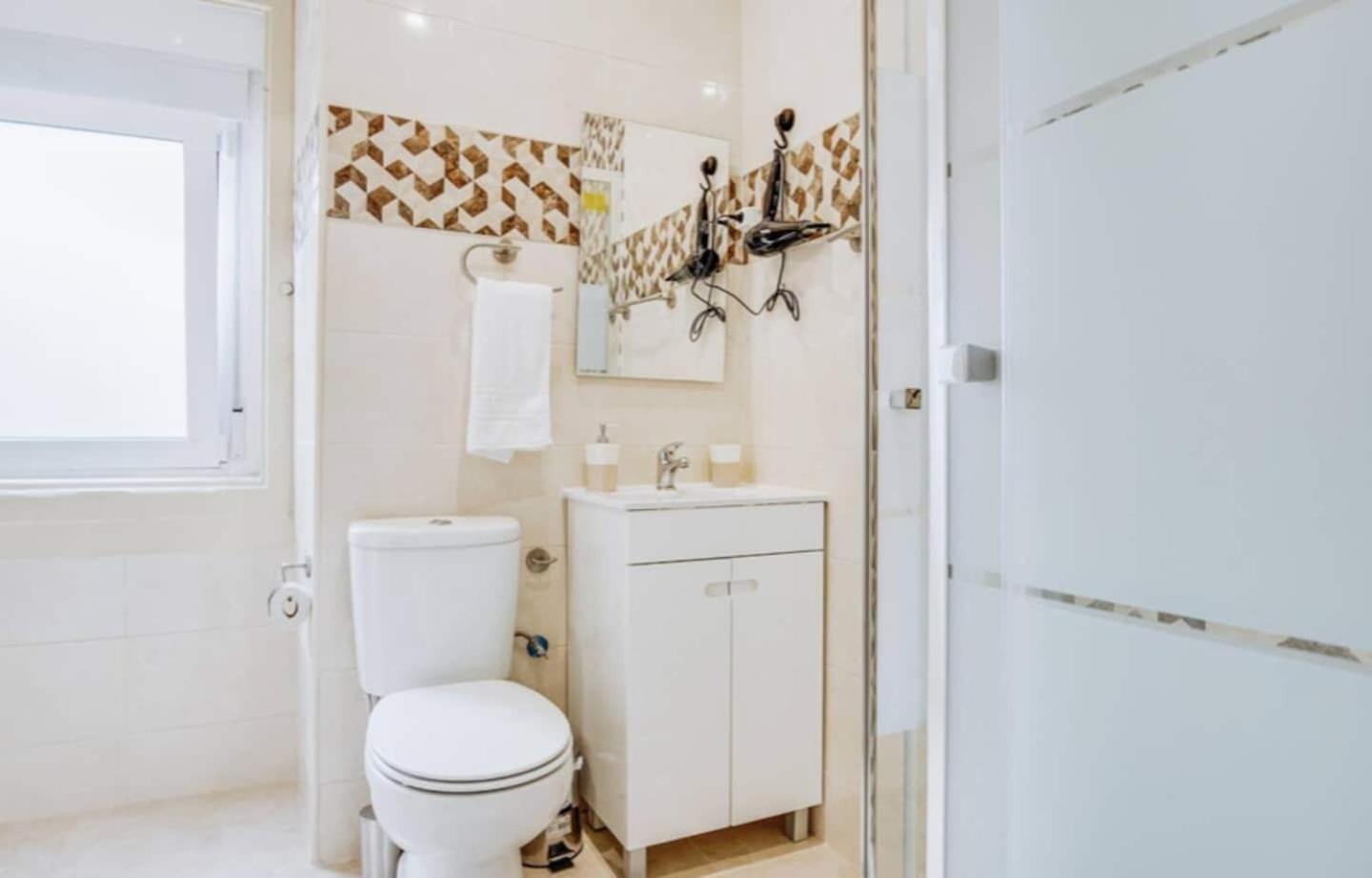 3 Bedroom Apartment In Baixa With River View Lisboa Extérieur photo