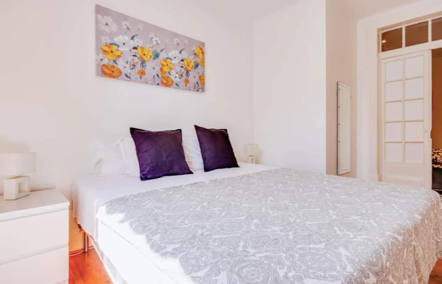 3 Bedroom Apartment In Baixa With River View Lisboa Extérieur photo