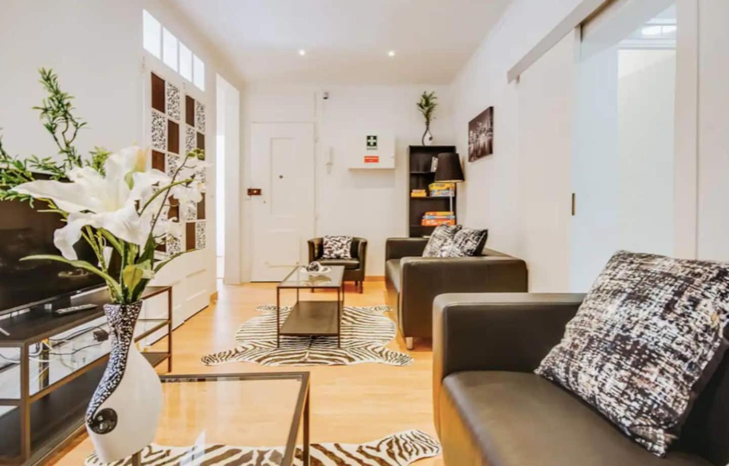 3 Bedroom Apartment In Baixa With River View Lisboa Extérieur photo